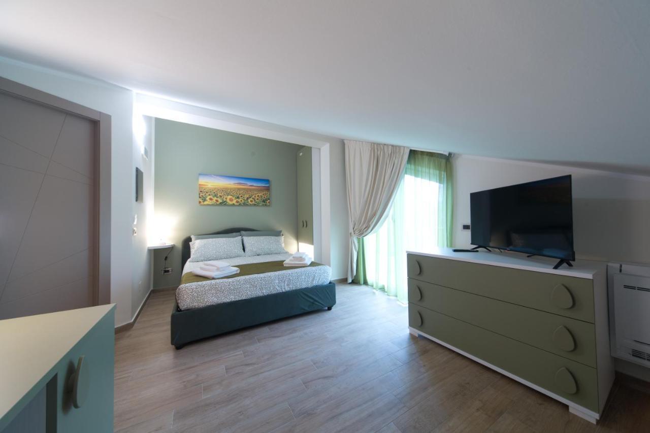 Slow Chic Apartment Beb Policlinico Messina Exterior photo
