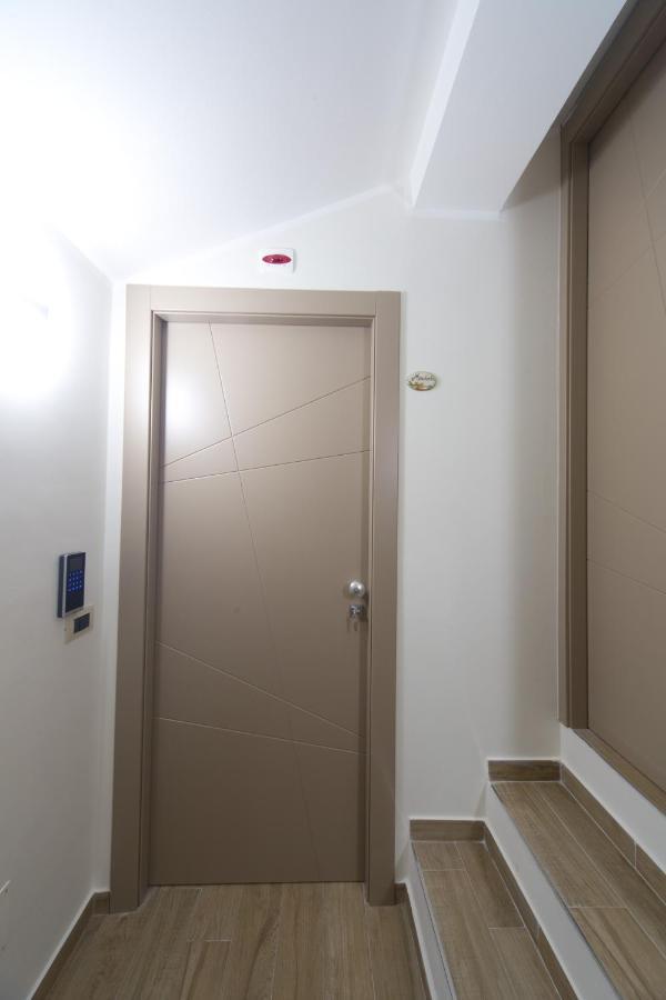 Slow Chic Apartment Beb Policlinico Messina Exterior photo