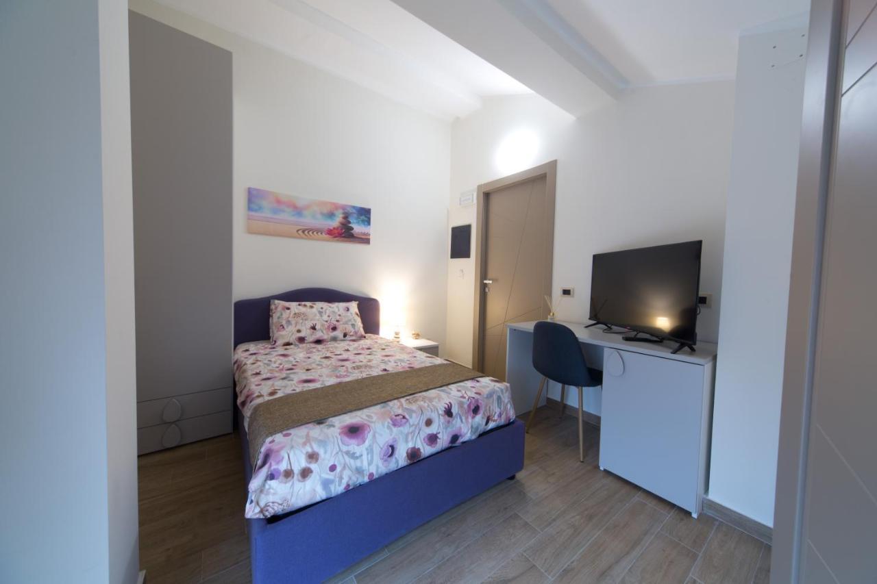 Slow Chic Apartment Beb Policlinico Messina Exterior photo